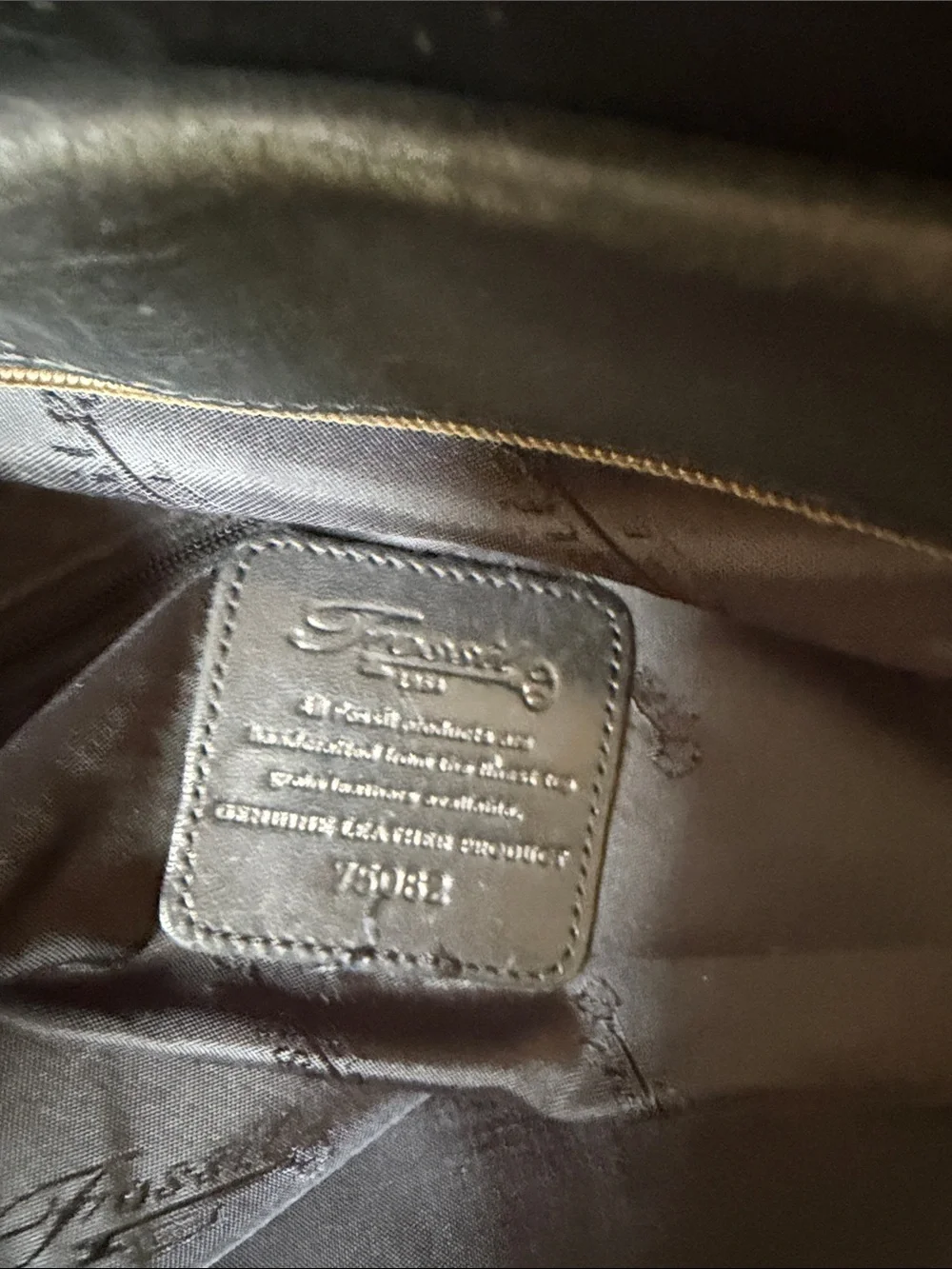 Fossil Black Leather Shoulder Tote with Front Zip Pocket vintage large size.